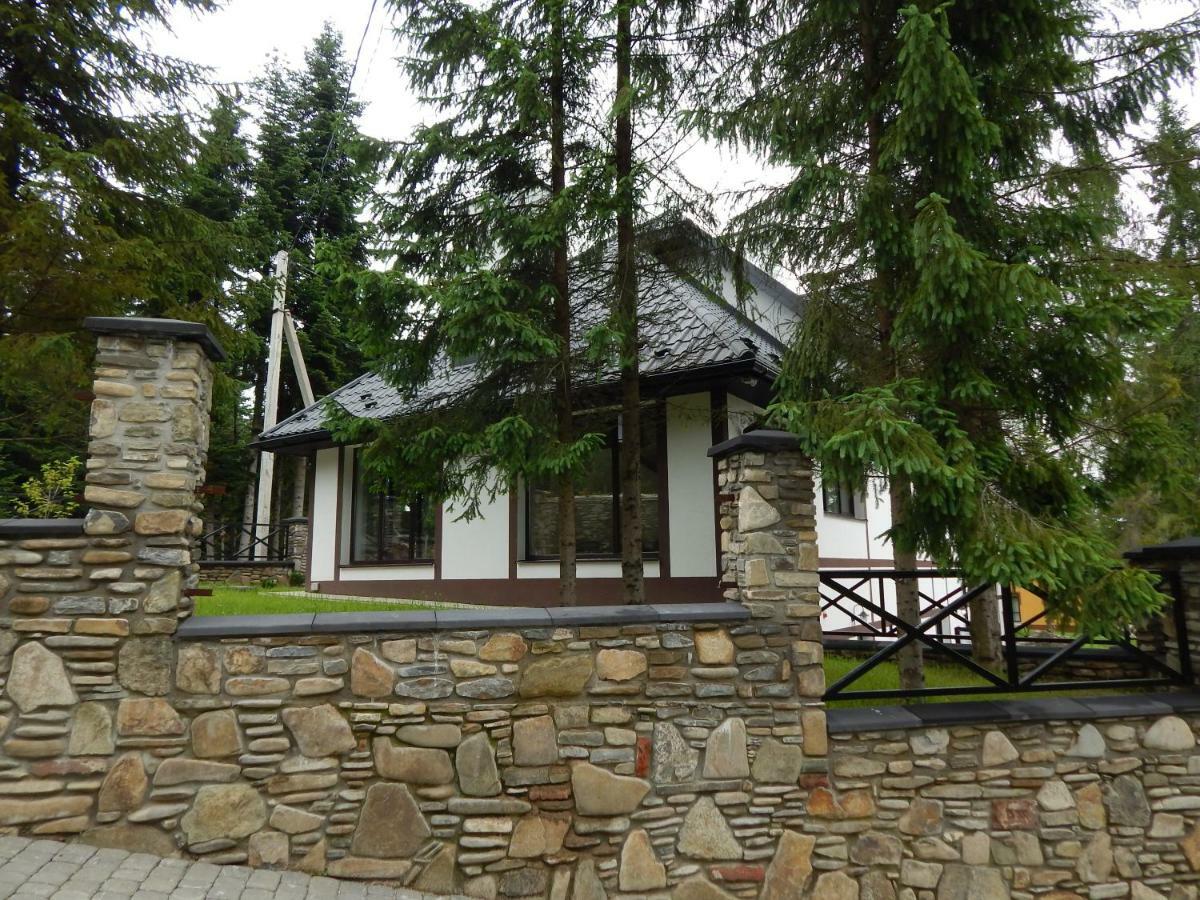Апарт отель Феєрія Лісу Сходница Экстерьер фото