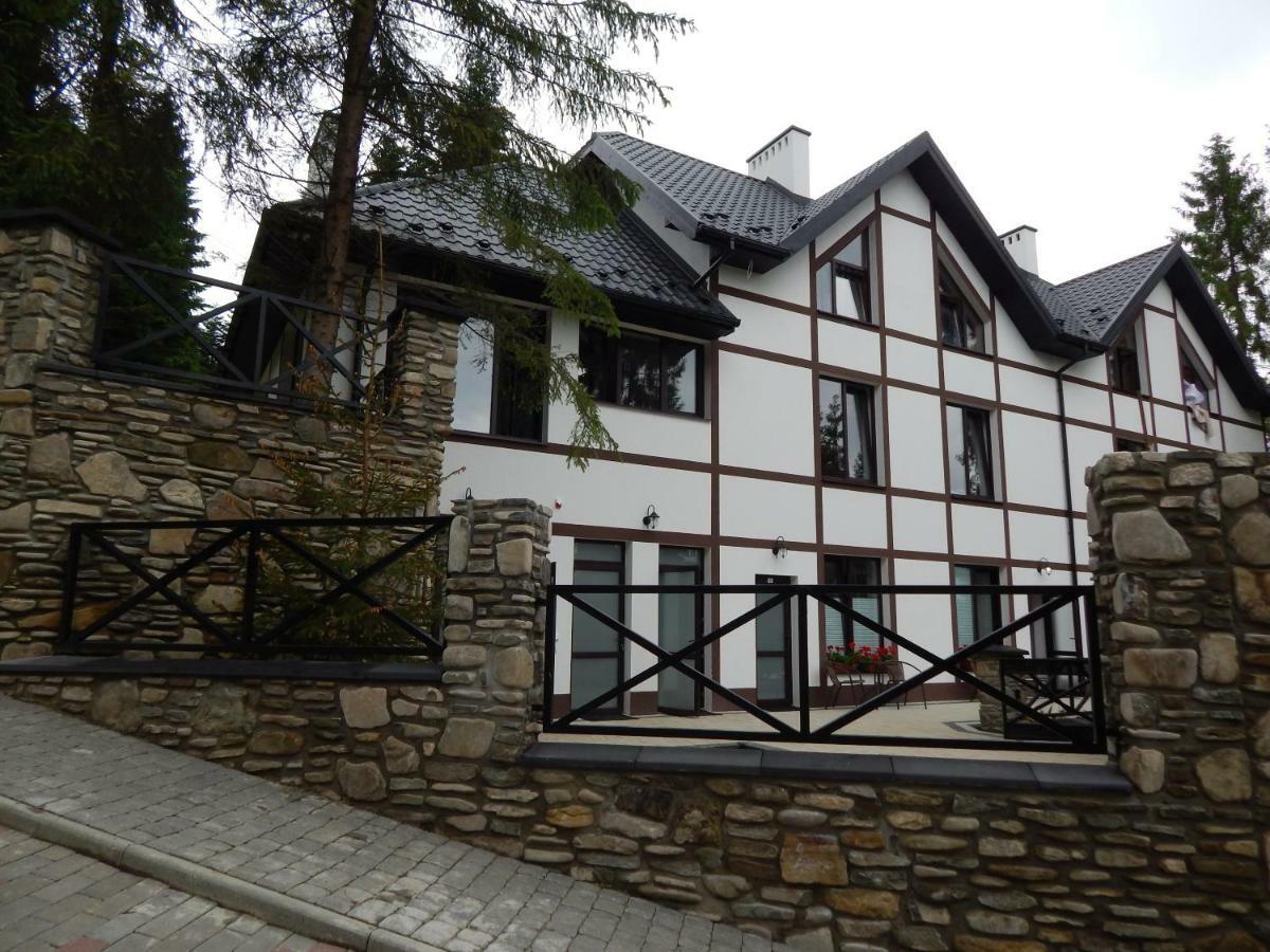 Апарт отель Феєрія Лісу Сходница Экстерьер фото